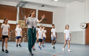 children learning netball